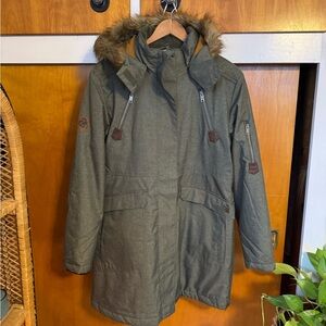 NEW - Legendary Whitetails Women's Water Resistant Anchorage Parka